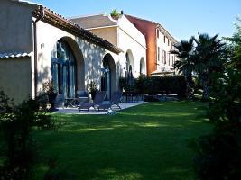 Hotel Le Chateau Des Cinq Cantons Carpentras Exterior foto